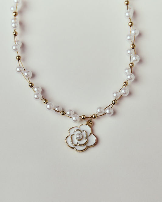 Perle Romantique necklace