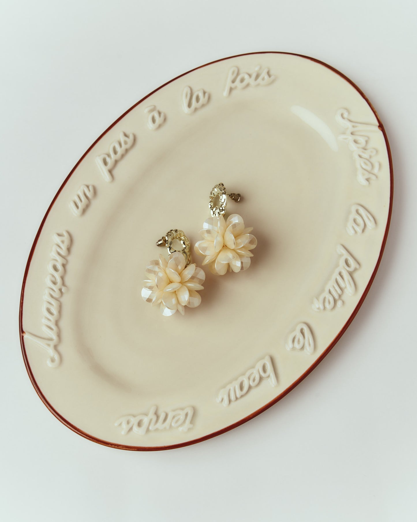 Lumière Fleur pierce