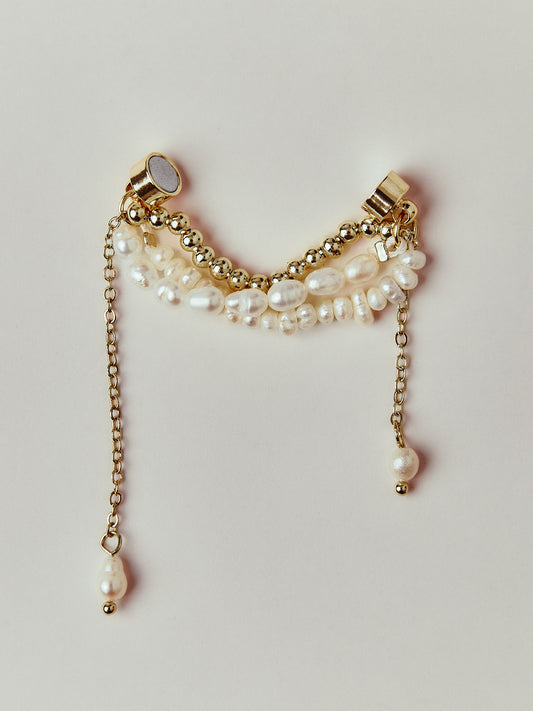 Lueur Drape magnet ear cuff